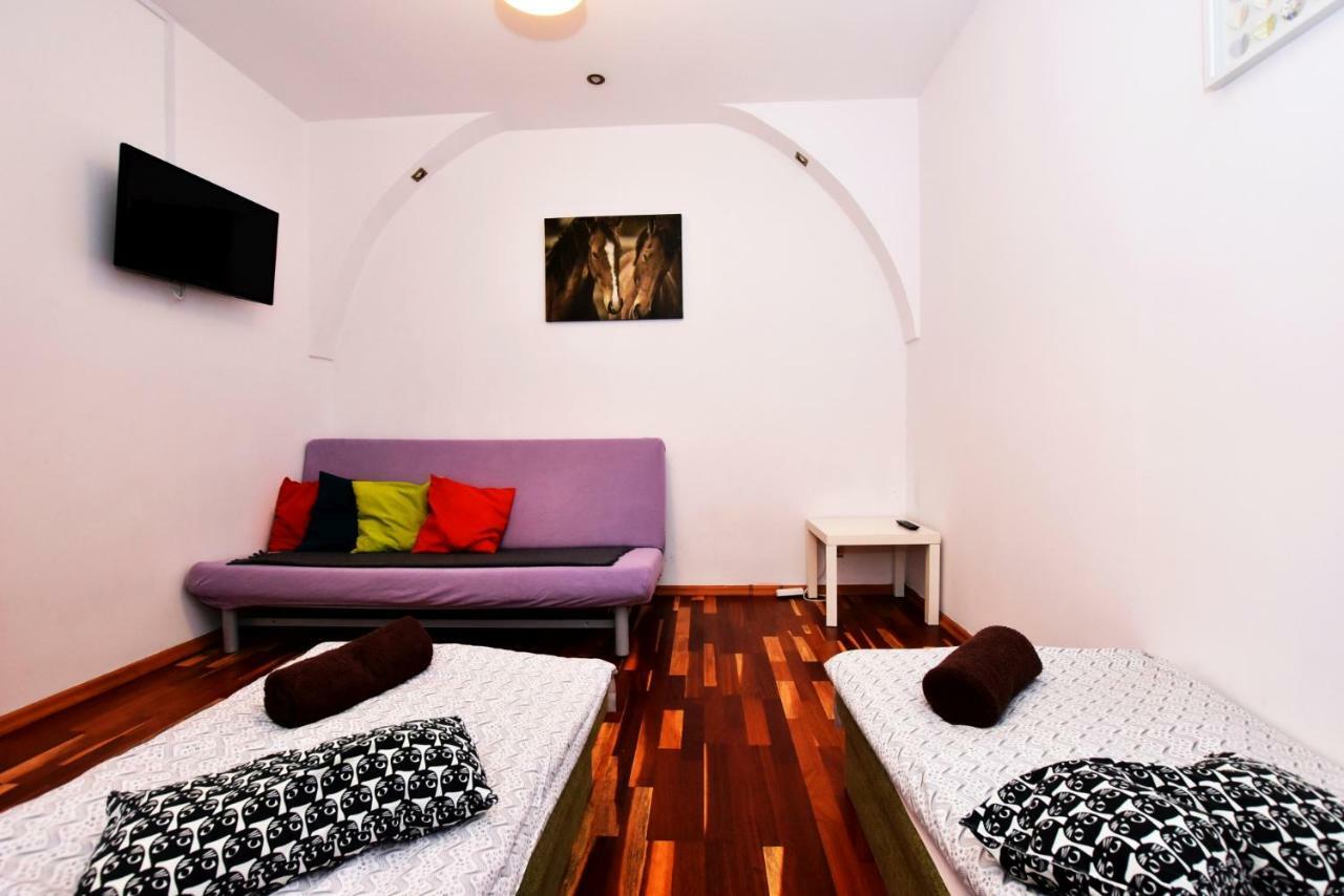 City Central Hostel Swidnicka 브로츠와프 외부 사진